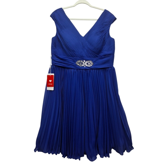 JJ House Blue Pleated Dress with Embellished Waist - Picture 10 of 10